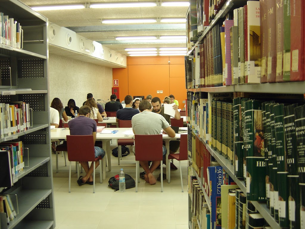 Biblioteca Padre Salmeron — Del propietario
