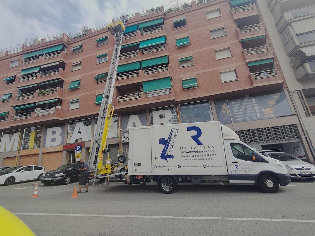 RF Mudanzas Sabadell | Plataforma Elevadora