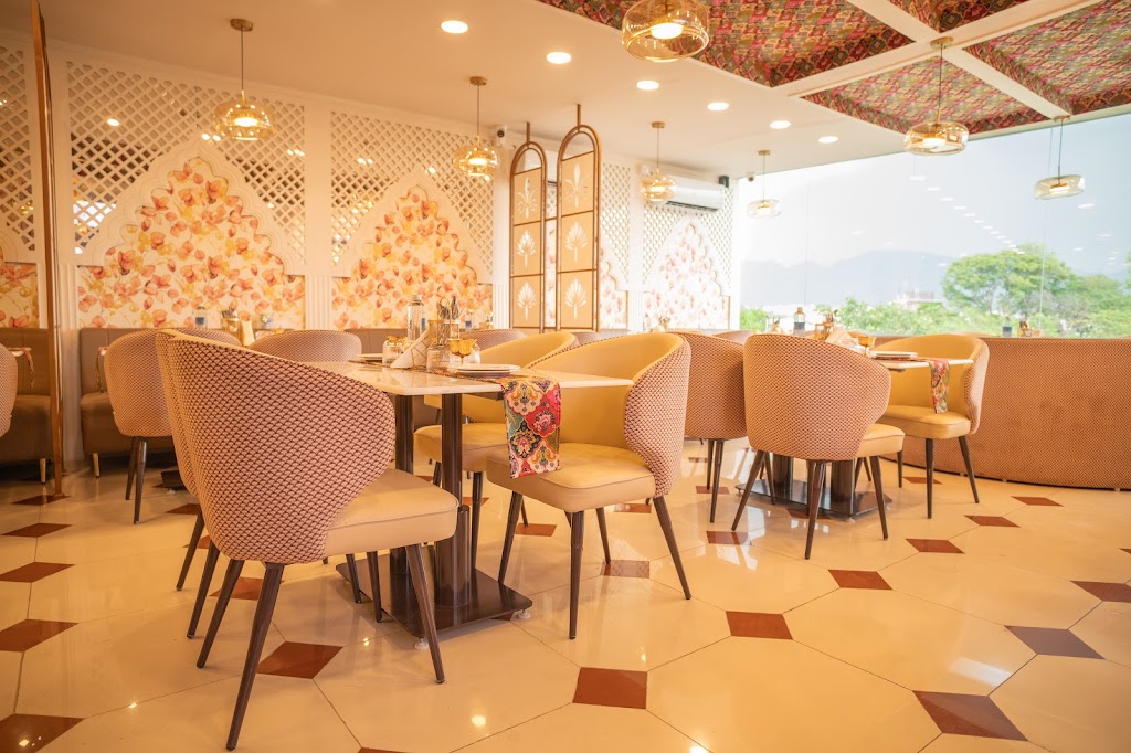 Kyomi Fine Dining Restaurant In Dehradun Kashmiri Speciality Cuisine With Global Menu