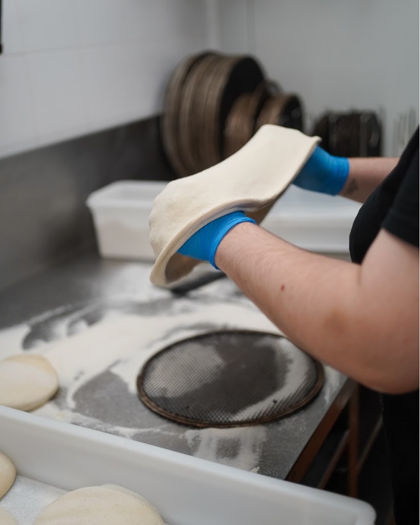 Pizzeria Carlos Naron — Del propietario