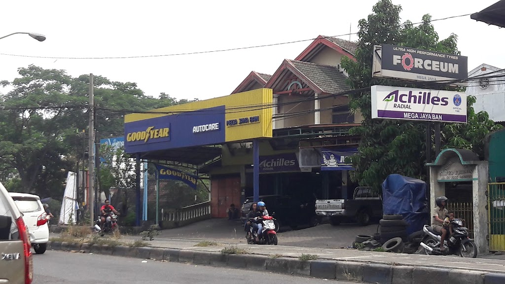 Mega Jaya Ban Goodyear Central Service