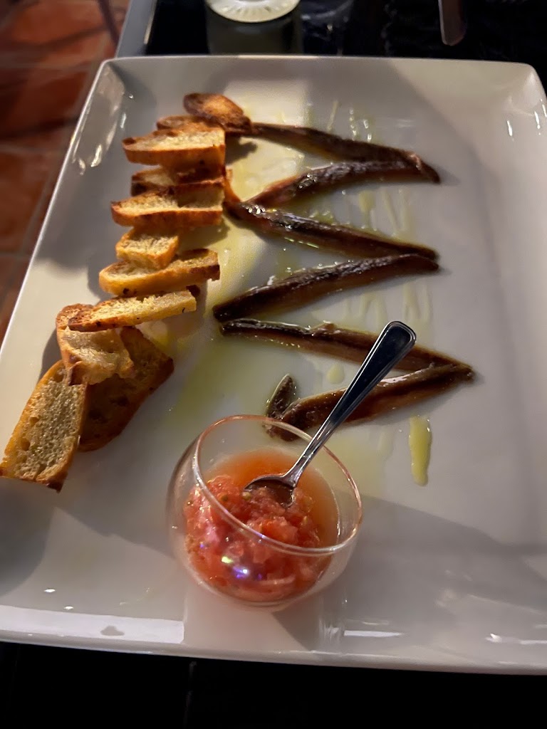 Rooftop Ses Taules restaurant — Comida y bebida