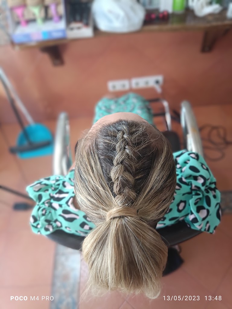 Peluqueria y Estetica Monica Moreno — Peinado