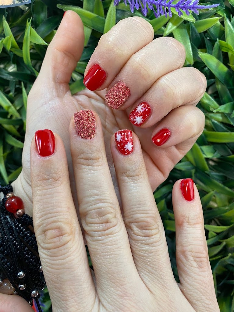 Vintage Beauty — Manicura