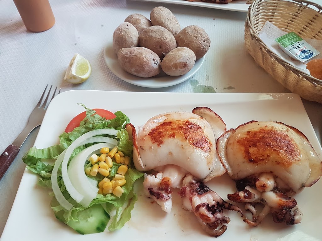 Bar Restaurante Antonio — Comida y bebida