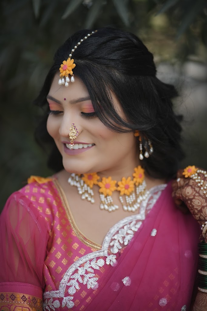 Divya Makeup Studio Academy Snehal Warade