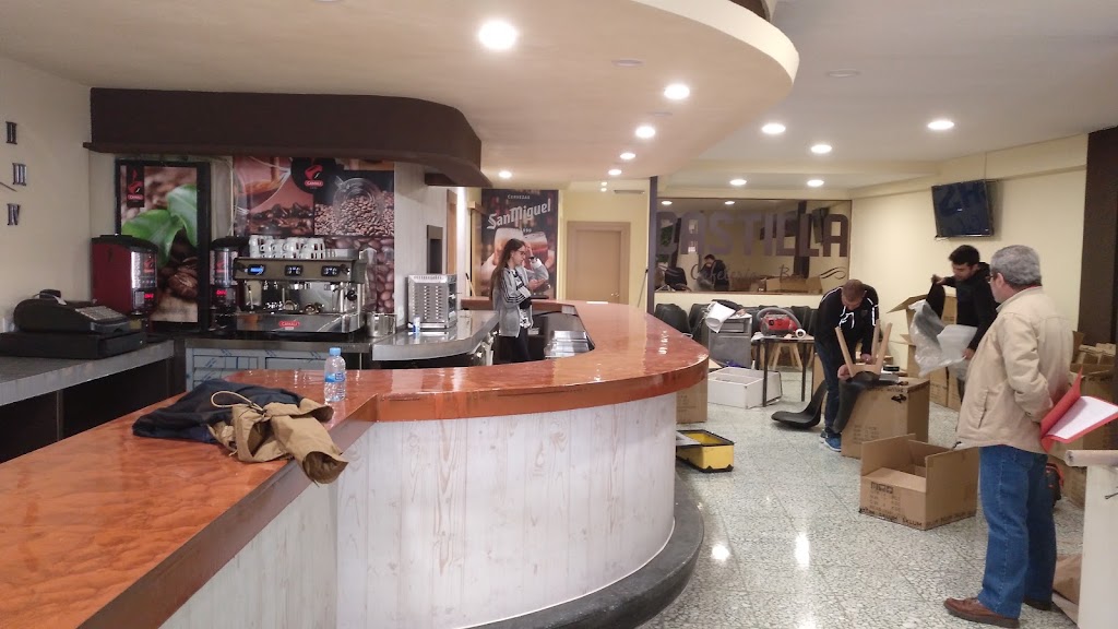 Cafeteria Castilla Bar — Ambiente