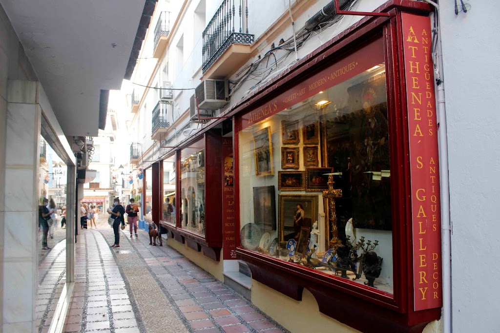Athenea's Gallery | Art & Antiques Dealer in Marbella