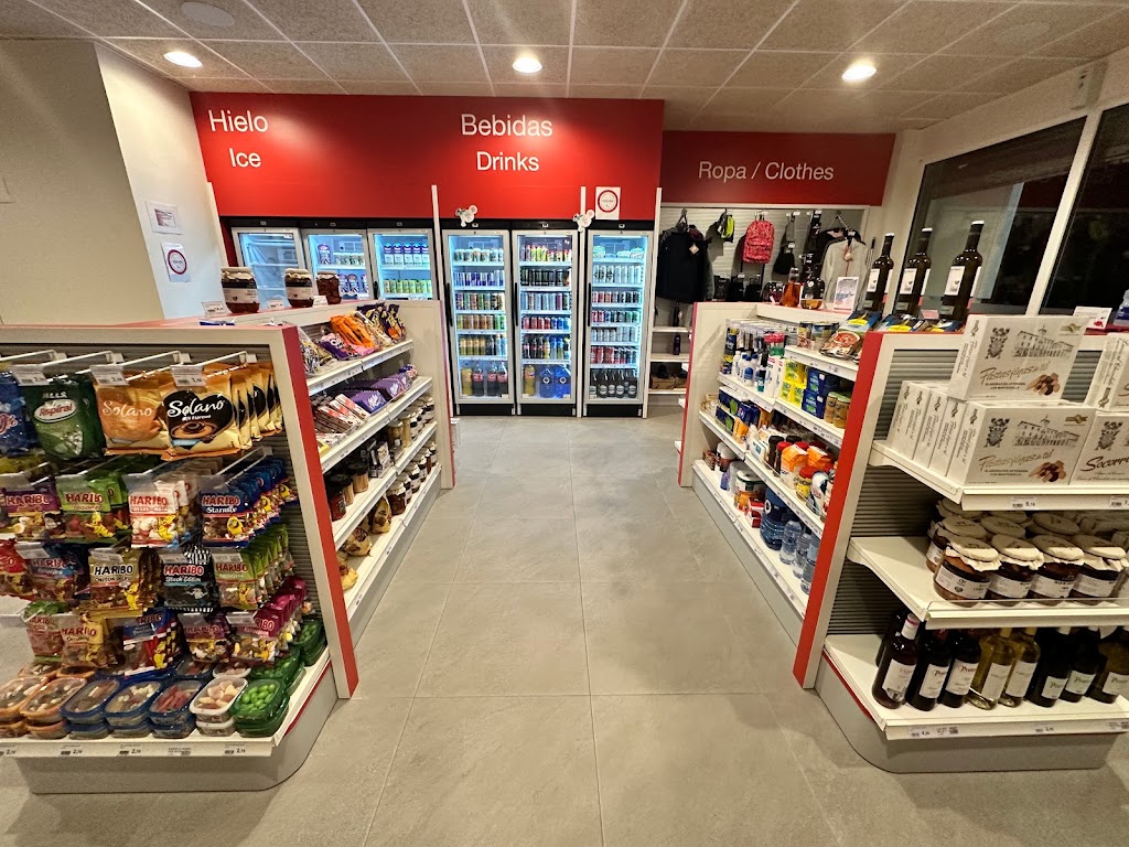 Estacion de servicio Cepsa — Interior