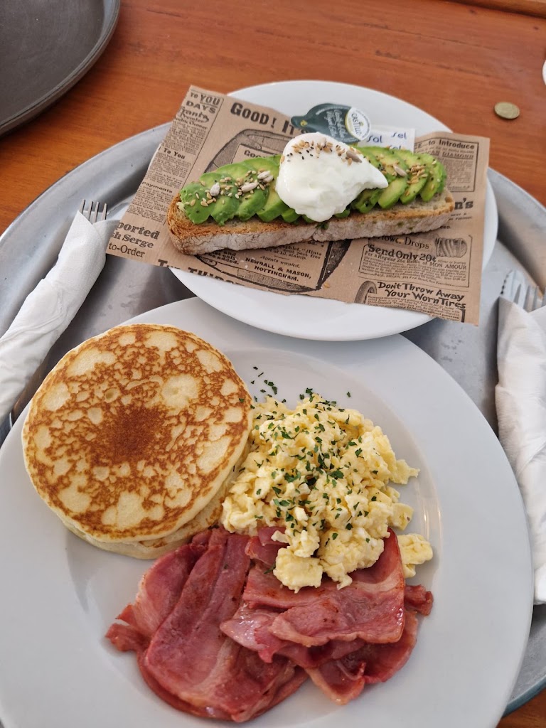 Cafe Bar Brunch Coffe&Beer — Comida y bebida