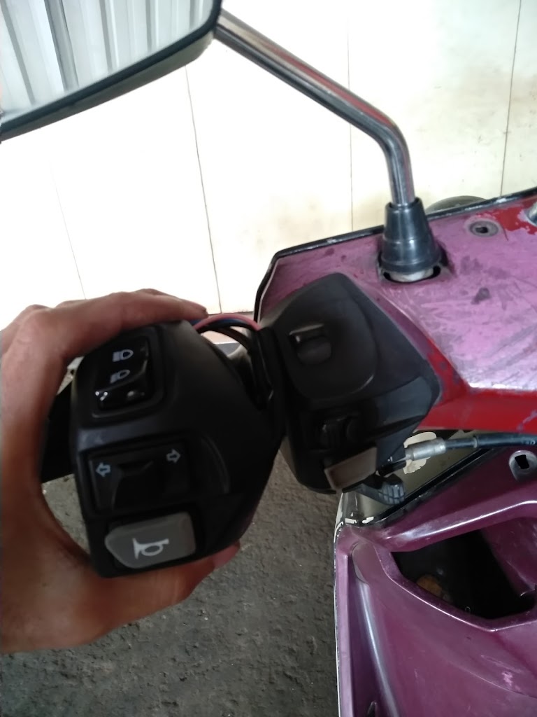 Bengkel Motor Leo