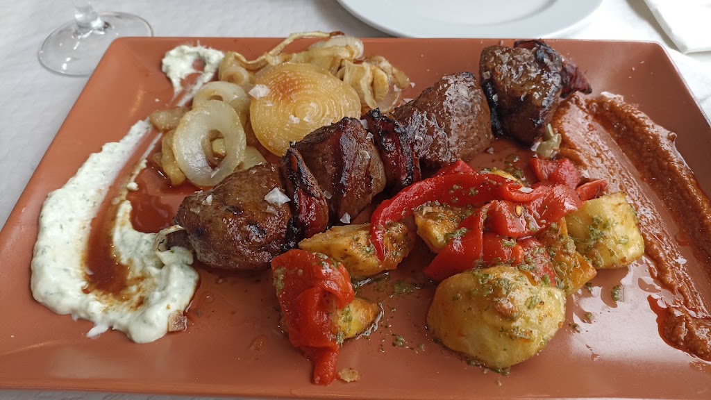 Murillo cafe bar — Comida y bebida