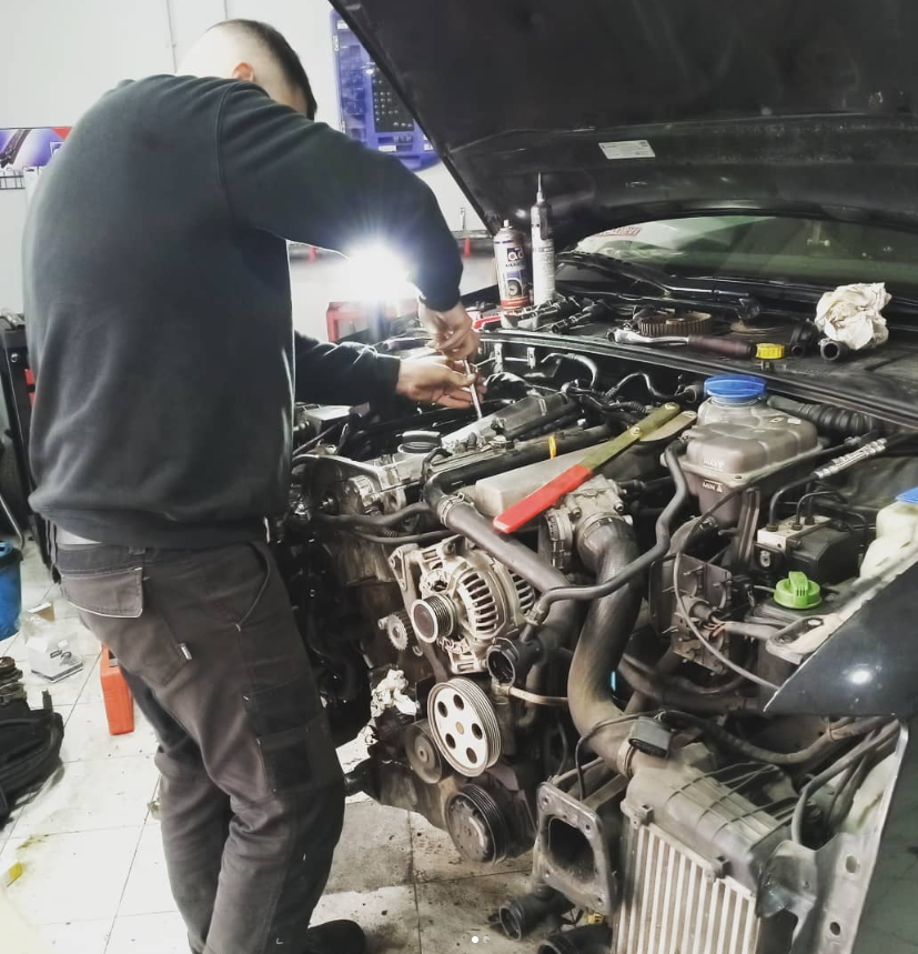 Arenas Car Garage — Taller