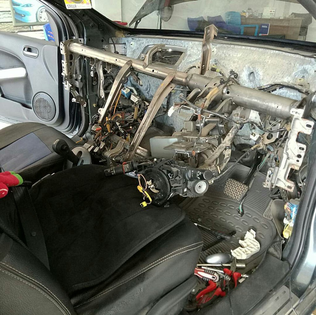 Bengkel OtoEvolution Ac Mobil Makassar