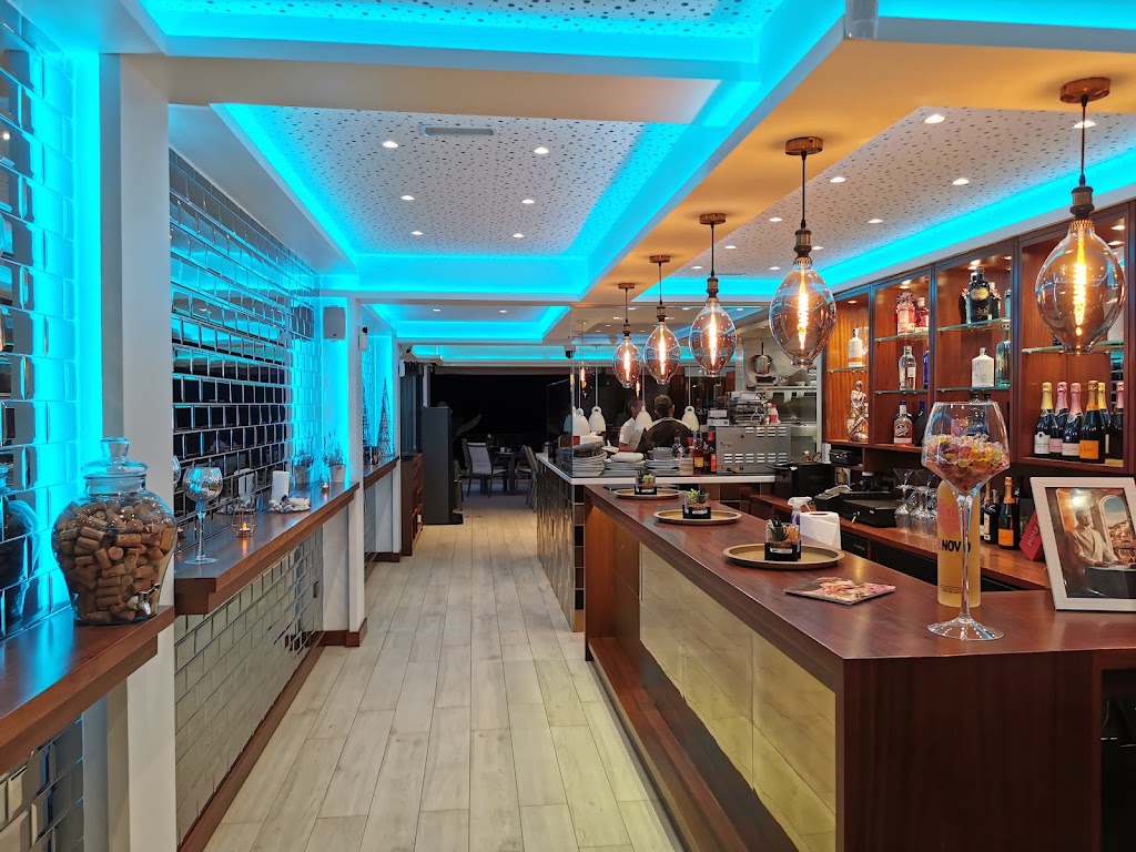 Sebastyan's Atlantico Lounge — Ambiente