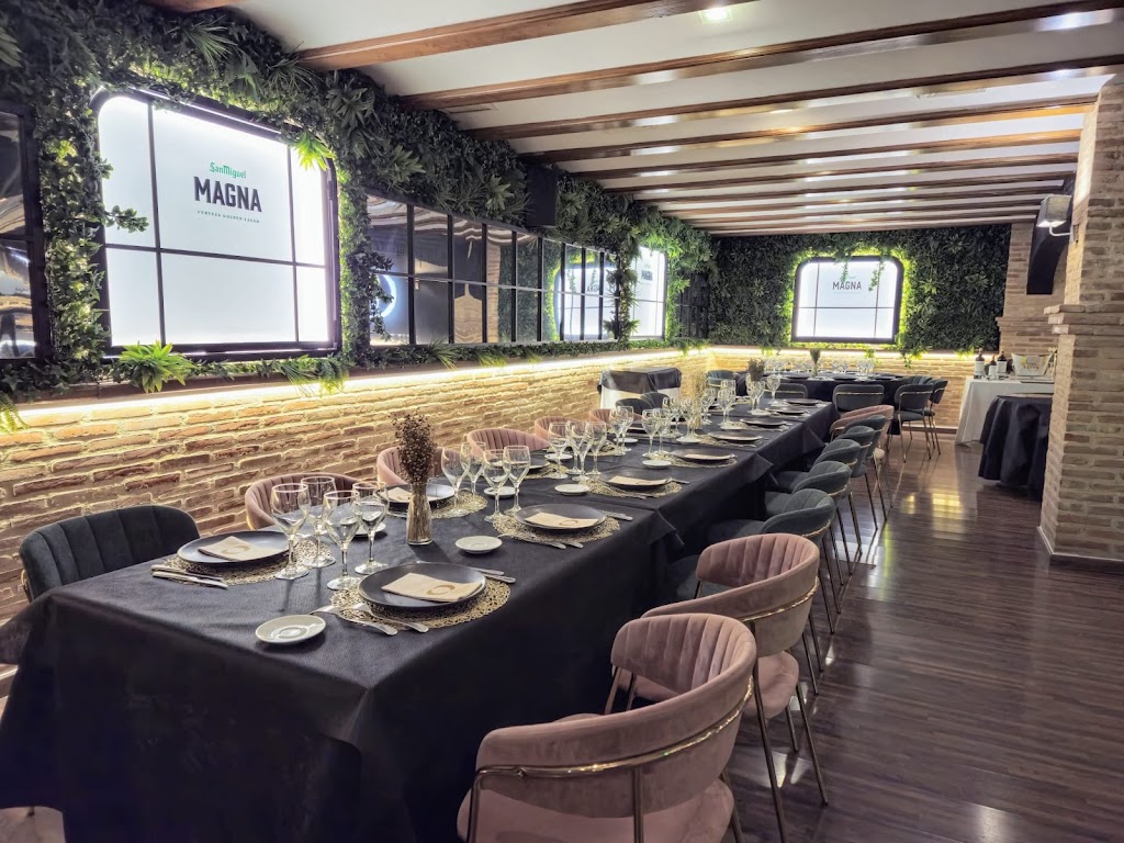 Noches de Bohemia - Restaurante El Jarro