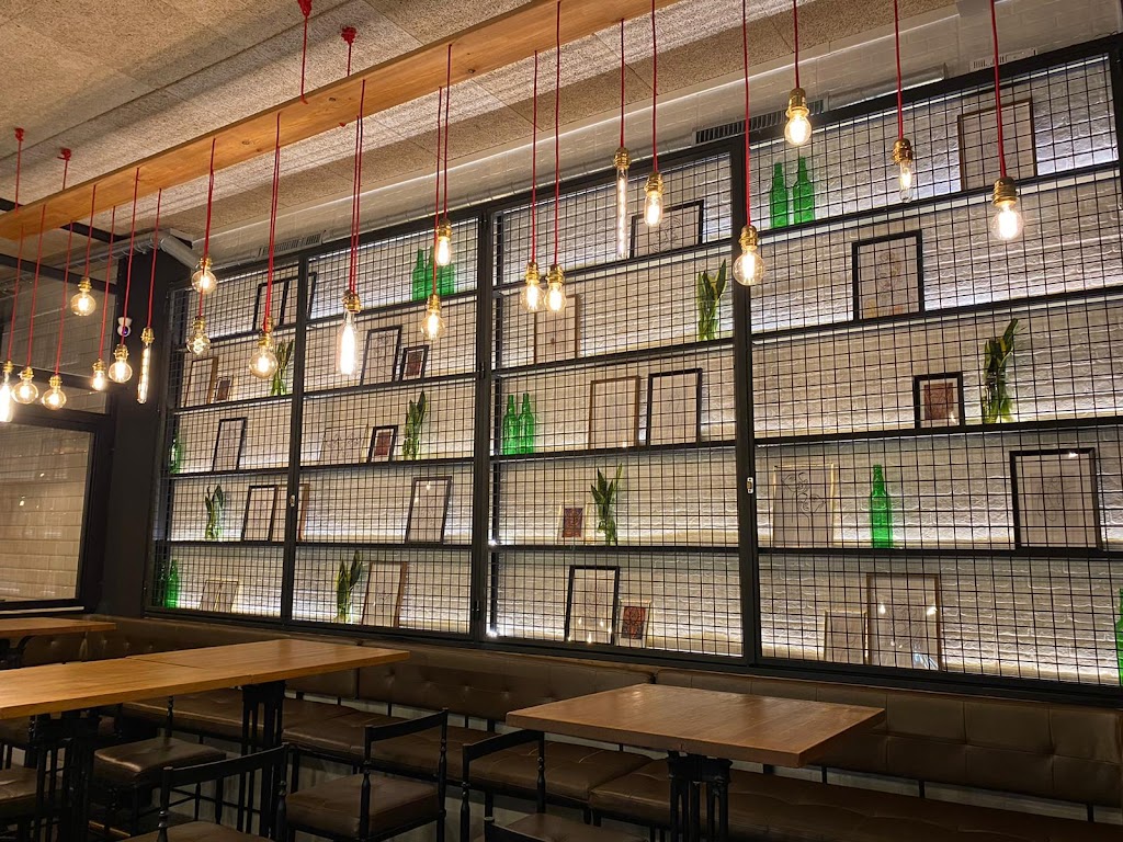 MAKANA FOODS - TOMARES: Sushi & Poke House