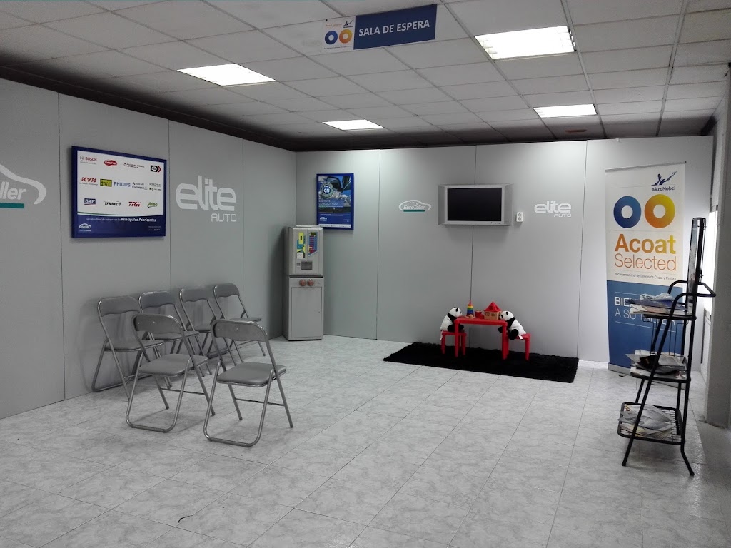 Taller Elite Auto Villajoyosa — Interior