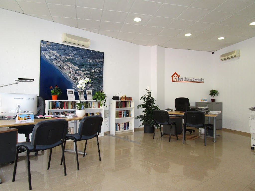 David Di Noto & R. Fernandez - INMOBILIARIA Y TRADUCCIONES JURADAS — Interior