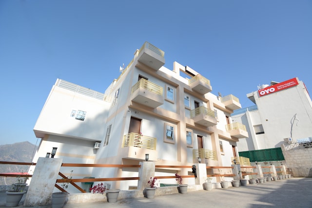 Oyo Rk Resort