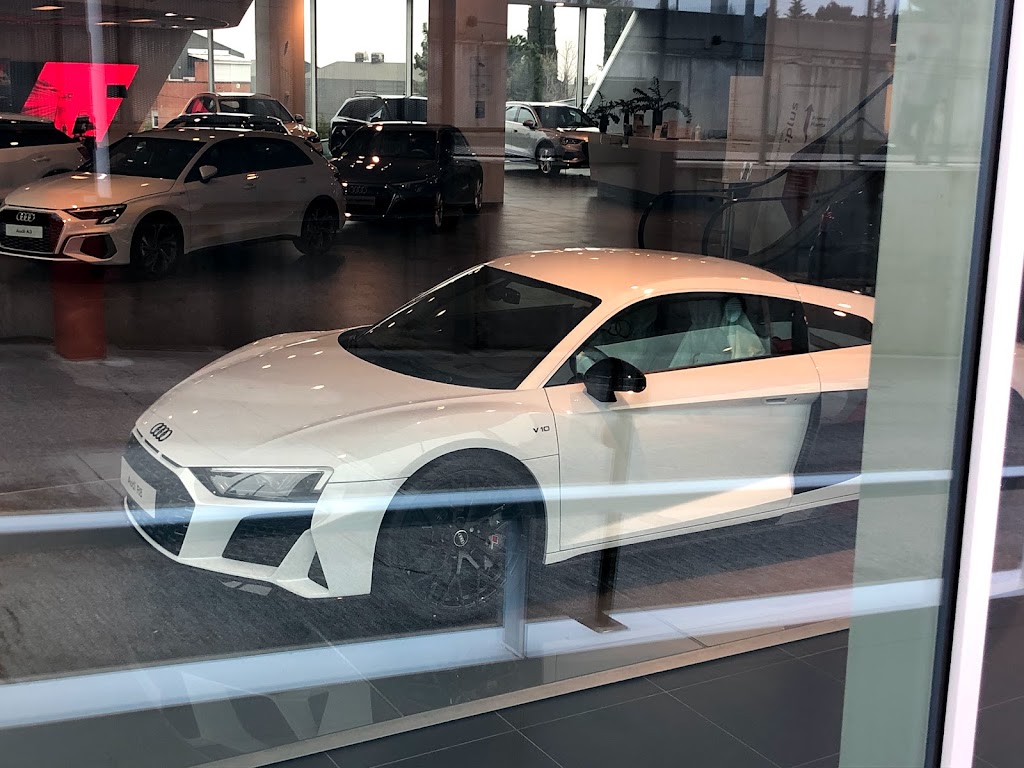 Audi Center Madrid Las Rozas — Interior