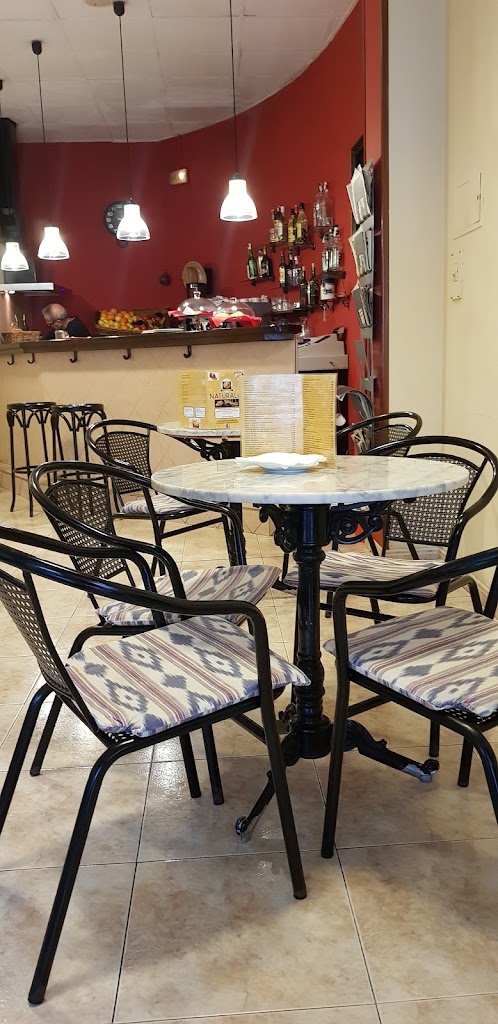 Bar cafeteria Naturalia — Ambiente