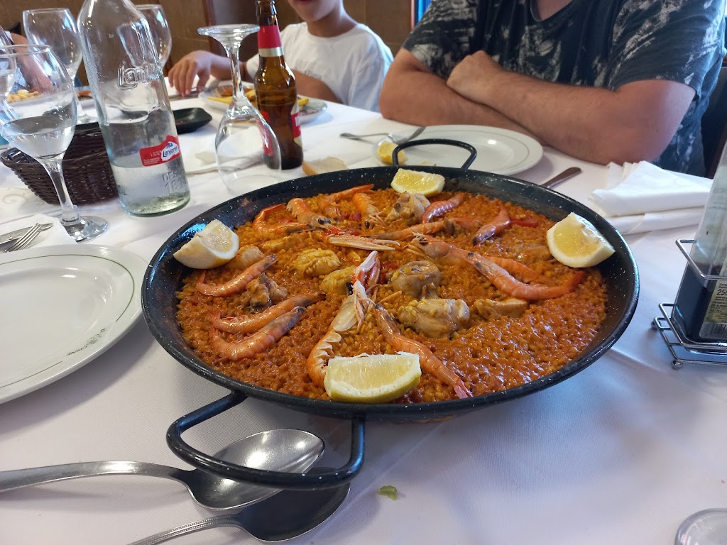 Restaurante Xics Cisne — Paella