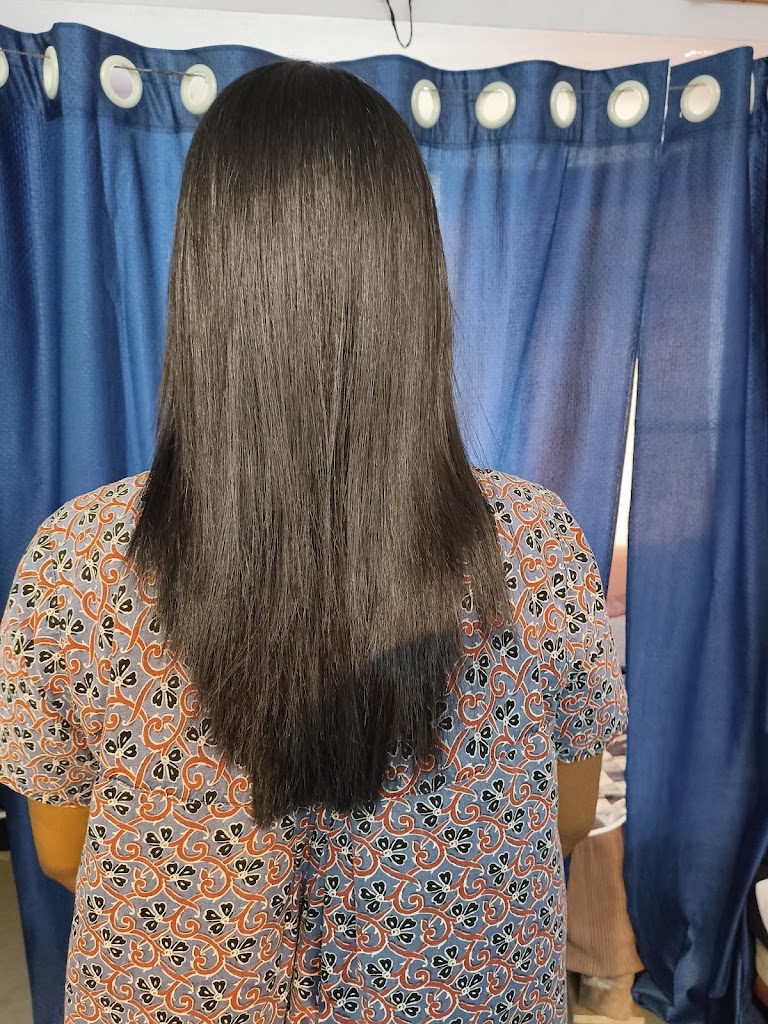 Usha Kiran Ladies Beauty Parlour