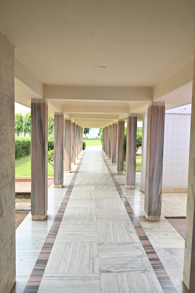 Hotel Akbari