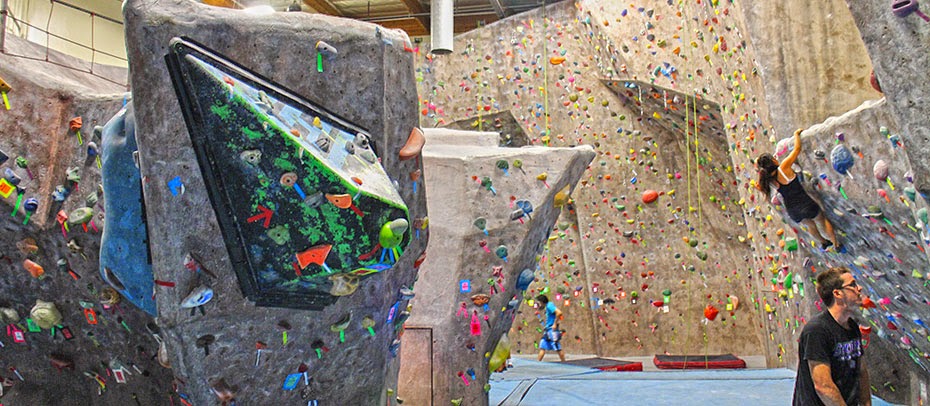  Hangar 18 Indoor Climbing Gym - East Riverside