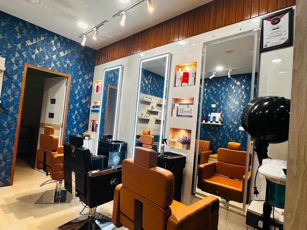 7 Sis Unisex Salon In Wakad Bridal Makeup Hair Smoothening Keratin Treatment In Wakad Beauty Salon Hydra Facial