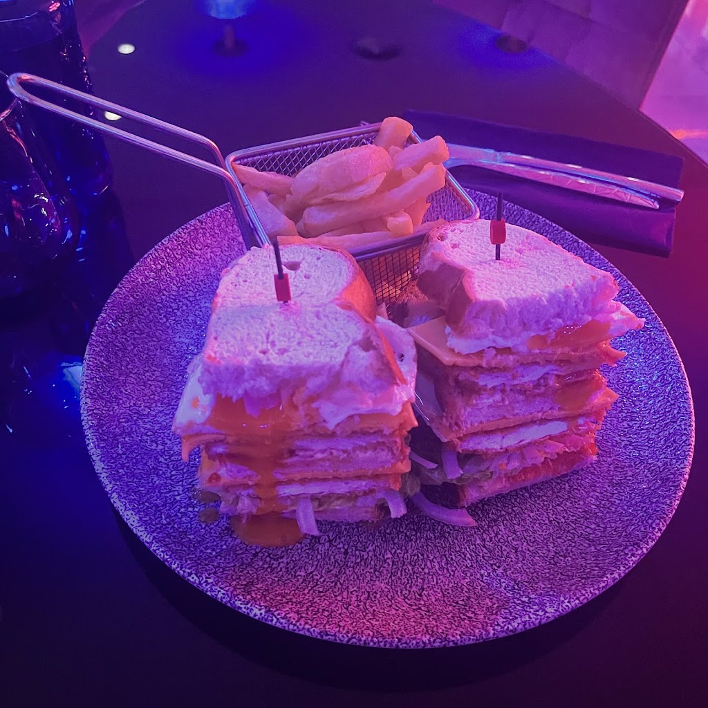 Nueve Marbella — Pastel