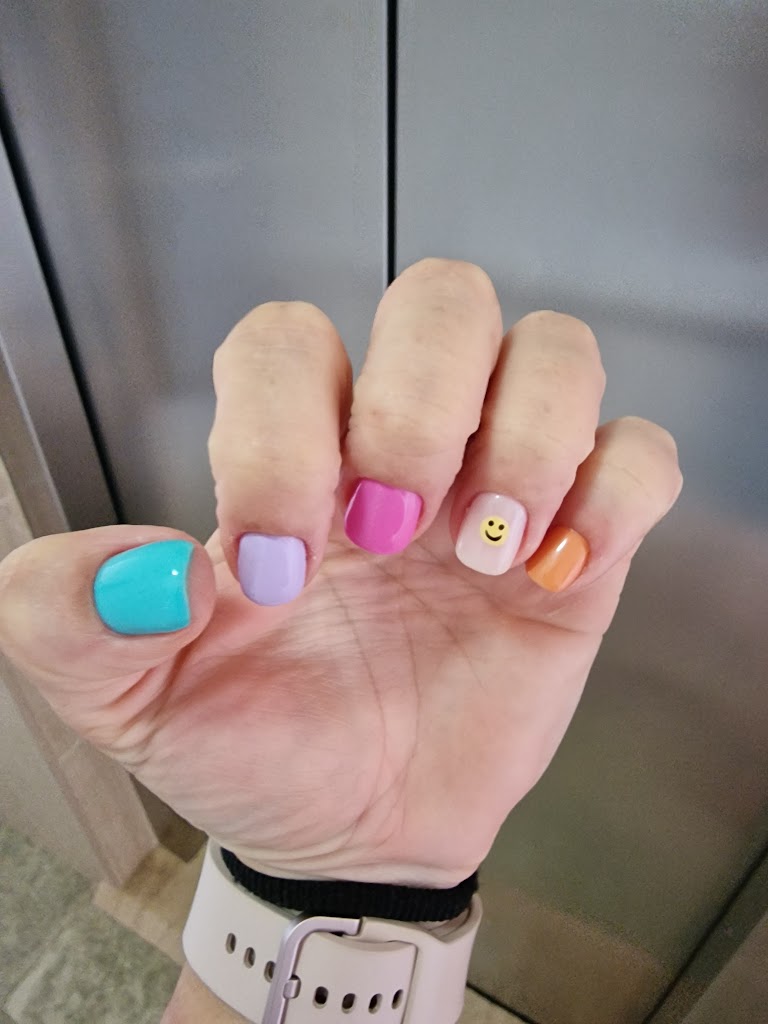 Estetica Natural Feeling — Manicura