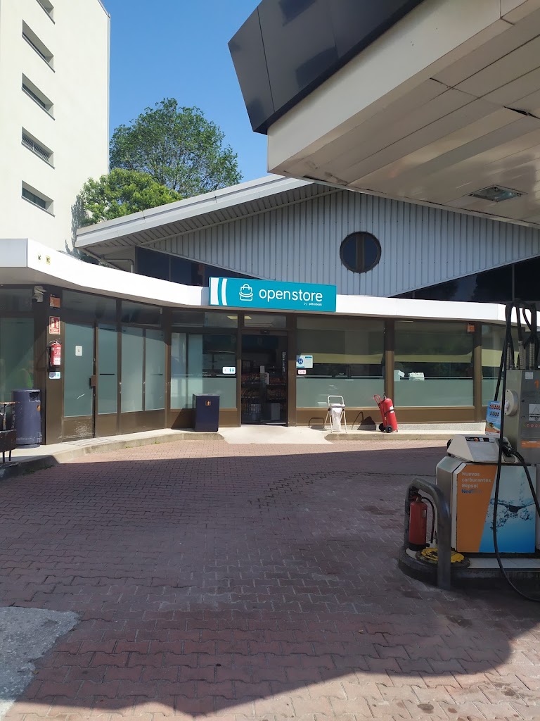 Estacion de Servicio Repsol — Surtidor de combustible