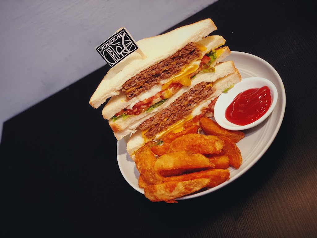 早上享x好日(美式漢堡,咖哩,麵包,甜點,咖啡) 的照片