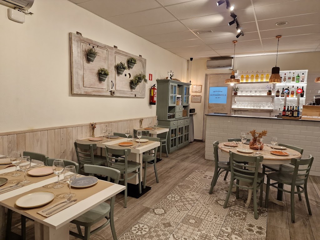 La Farandula Restaurant — Ambiente
