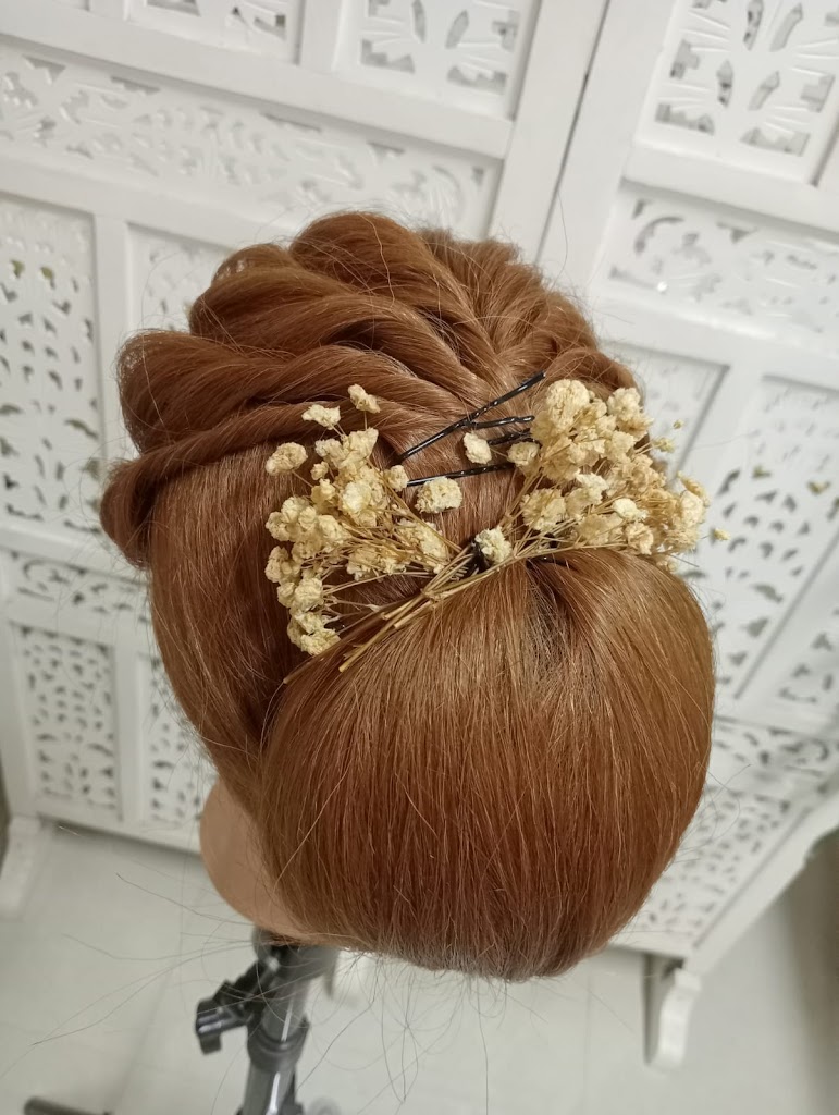 Dubaisalon Make Up Studio Academy