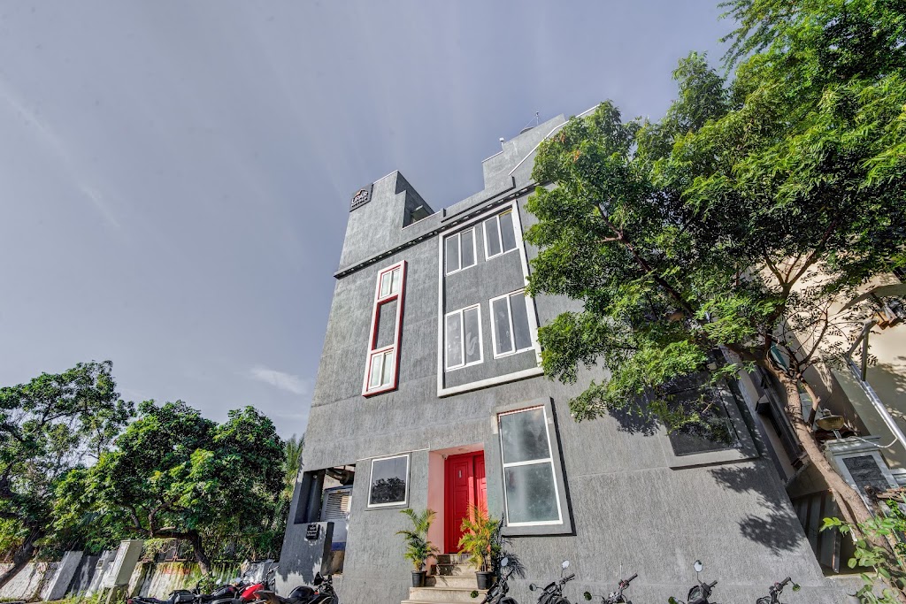 Upar Hotels Uthandi Ecr