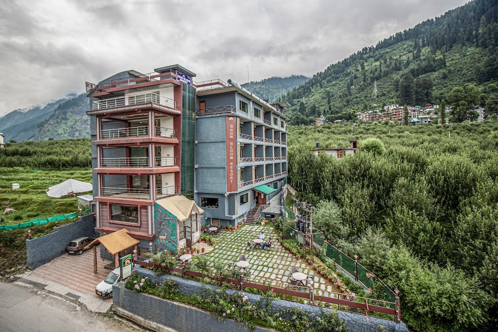 Snow Bloom Resort