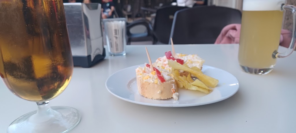 Bar Ceres — Comida y bebida