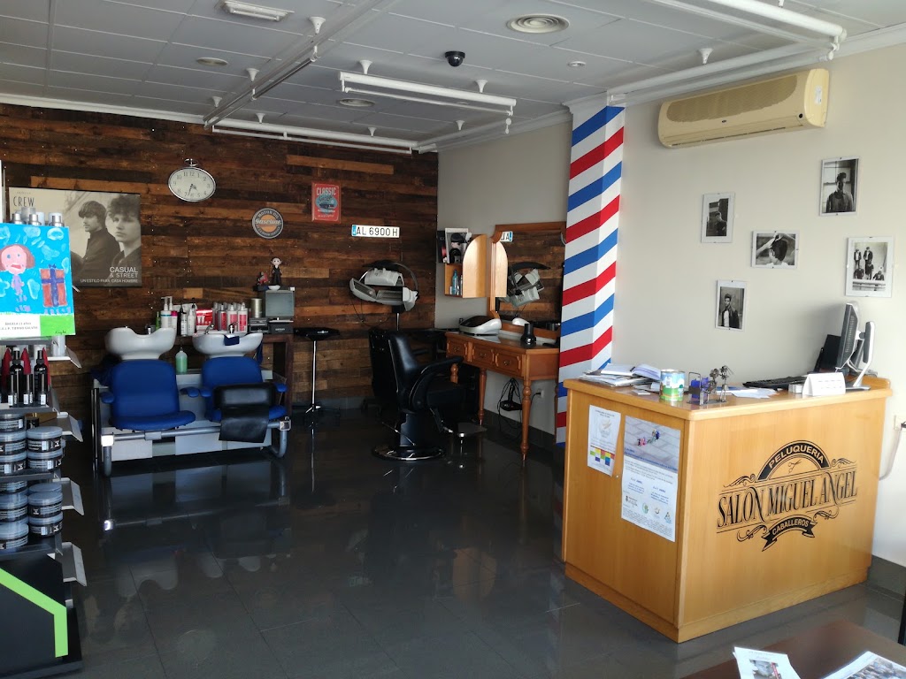 SALON MIGUEL ANGEL — Del propietario