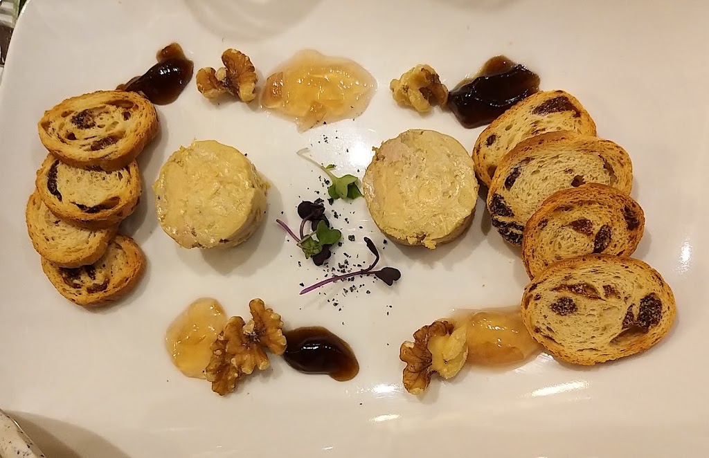 La Antigua Restaurante & Bar — Comida y bebida