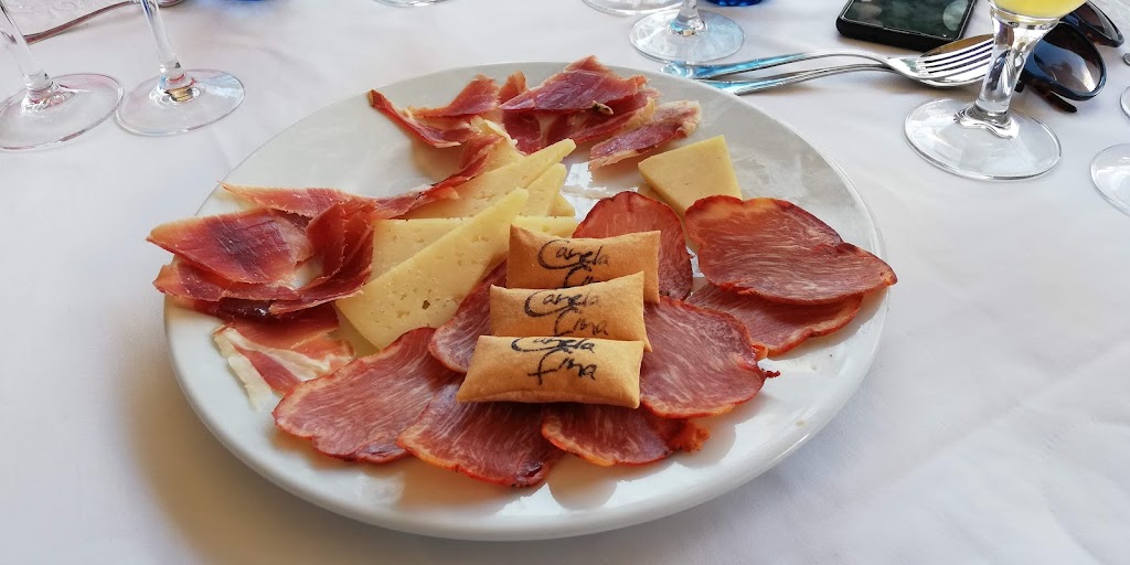 Bar restaurante Canela Fina (gastro) — Jamon