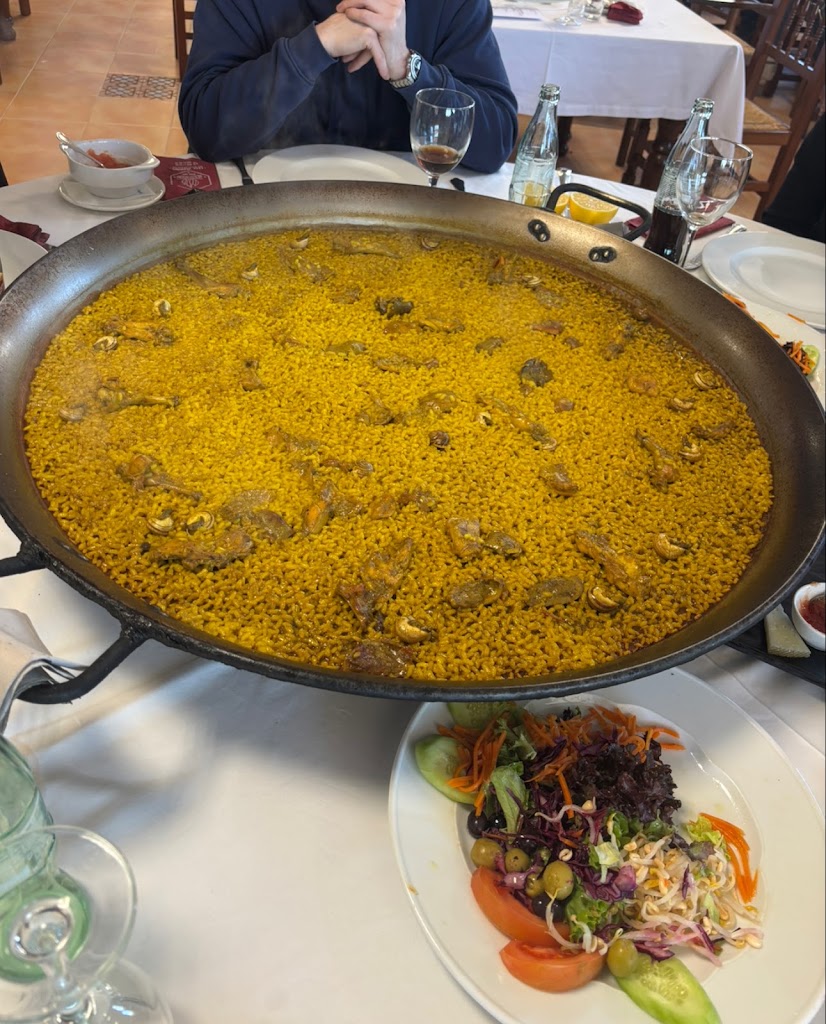 Restaurante Casa Herminio — Paella