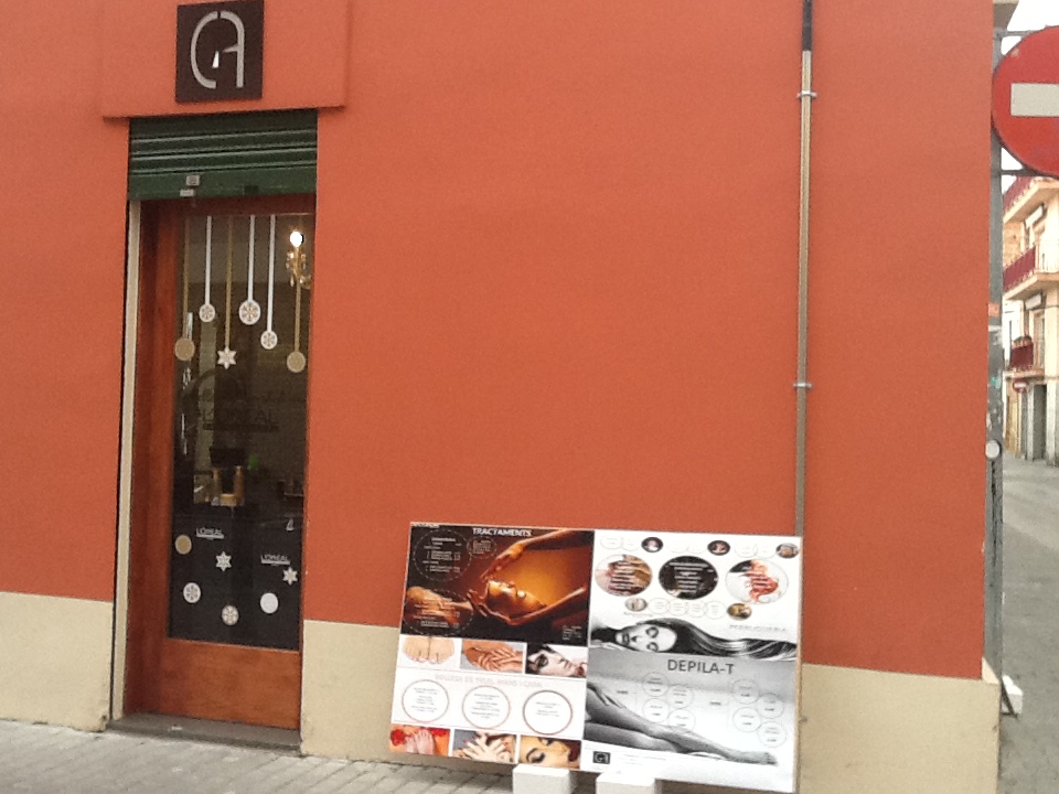 Carme Fonolla — Exterior