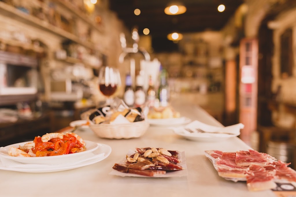 Abaceria Cruz Vieja — Comida y bebida