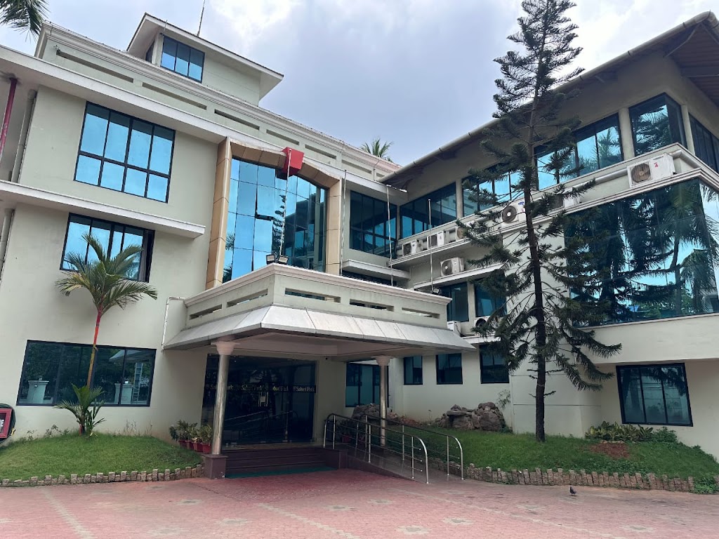Hotel Sabari Park