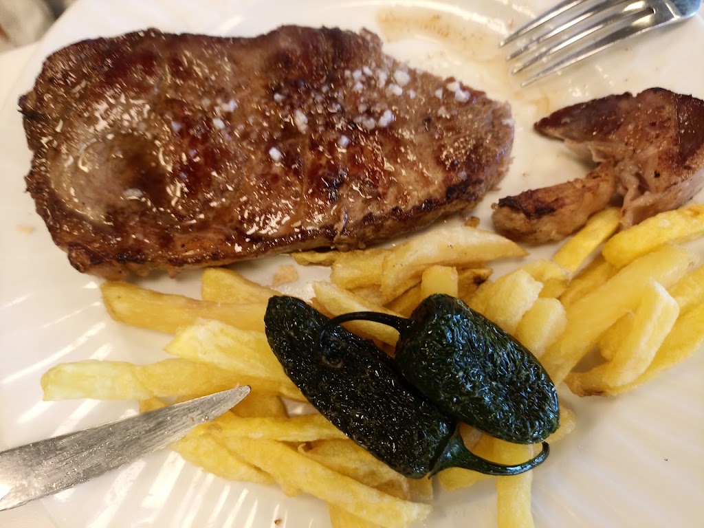 Restaurante La Casita de Sara — Comida y bebida