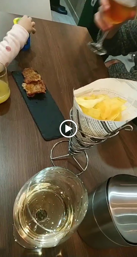 Restaurante Entre Olivos — Videos