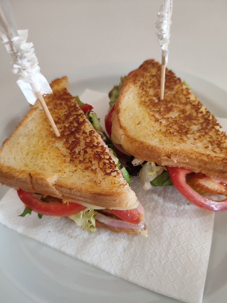 El Raco dels Amics — Comida y bebida